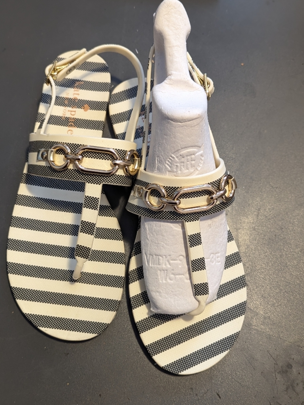 Kate Spade Jelly Thong Sandals NEW Women 7 Striped